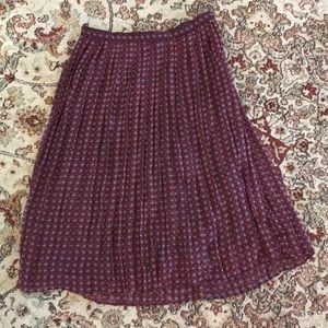 Mid-length skirt